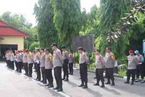 Dalam Rangka Persiapan Pam Pemilu, Waka Polres Wajo Pimpin Apel Pengecekan Personel