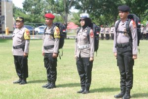 Kapolres Wajo Pimpin Apel Pergeseran Pasukan Dalam Rangka Persiapan Pam TPS