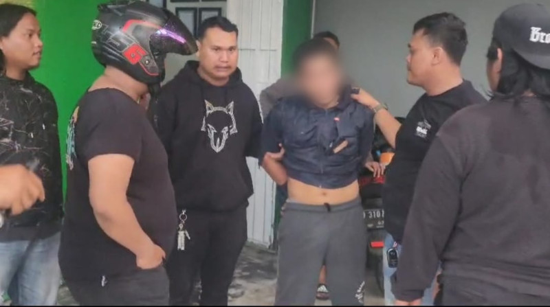 Unit Resmob Polres Wajo Amankan Pelaku Pencabulan Seorang Ayah Terhadap Anak Kandung