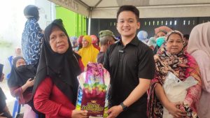 PT. HS Bangunan Salurkan 20 Ton Beras Kepada Ribuan Warga Kecamatan Tempe