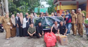 SPNF Sanggar Kegiatan Belajar Gelar Pesantren Kilat dan Bagi Takjil ke Pengguna Jalan