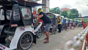 Berkah Ramadhan, Ribuan Pengendara Bemor Antri Demi Bensin Gratis