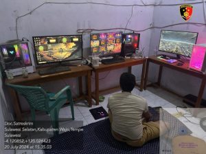 Polres Wajo Amankan Empat Terduga Pelaku Judi Online PC Farming Higgs Game Island