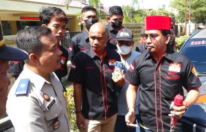 LMR RI Sulsel Unjuk Rasa di Depan Kantor BPN Sidrap Terkait Penerbitan Sertifikat 118