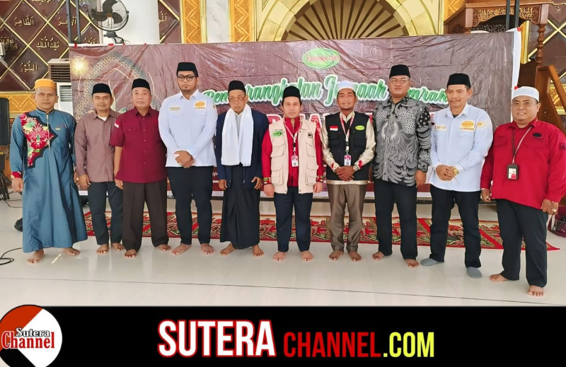 Pemberangkatan Jamaah Umrah PT. Darmawan Tour & Travel Group 14 November 2024 Didampingi Dua Pembimbing Profesional