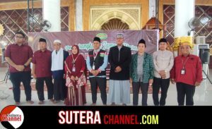 Usai Gunakan Hak Pilihnya, Jamaah Umrah PT. Darmawan Dilepas Secara Resmi Oleh Kasi PHU Kemenag Wajo.