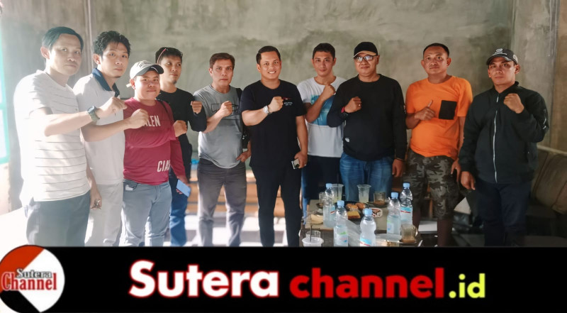 Mempererat Silaturahmi, Wakil Ketua DPRD Sulsel Ngopi Bareng Awak Media Wajo