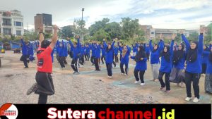 Jelang Keberangkatan, Ratusan Calon Jamaah Haji Khusus PT Darmawan Lakukan Senam Kebugaran di RTH Callaccu